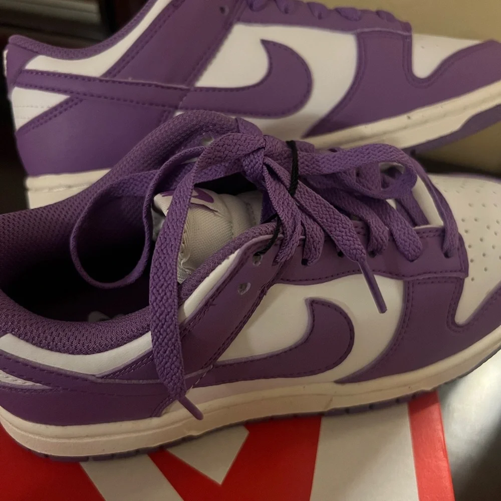 Nike Dunk Low - Picture 3 of 10